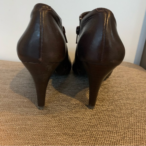 Antonio Melani Brown Heeled Shooties - Picture 2 of 16